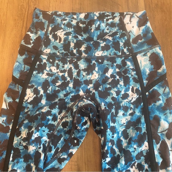 Free People Movement • You’re A Peach High Waist Blue & Black 7/8 Leggings • XS - Picture 4 of 7